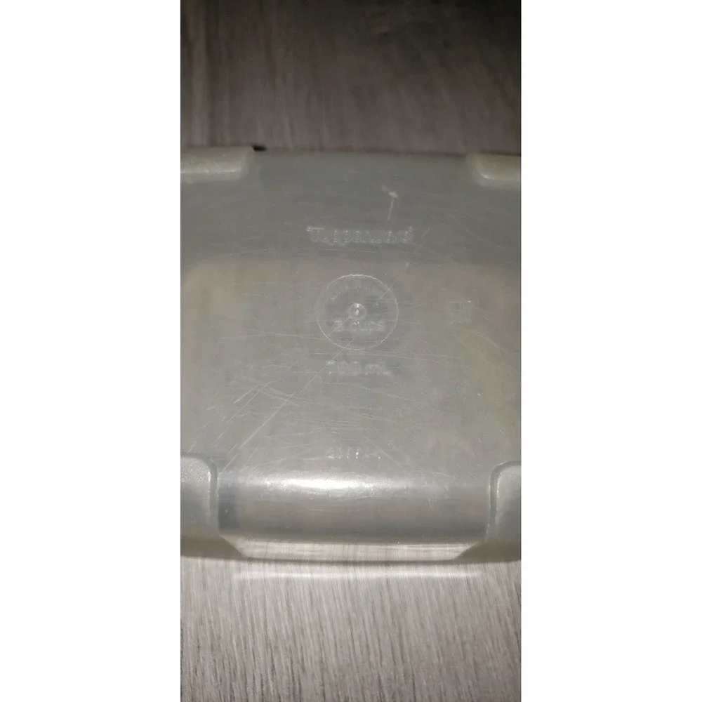 Tupperware 3 Cup 700mL Clear Rectangular Food Storage Container Teal Lid 2913A-4
